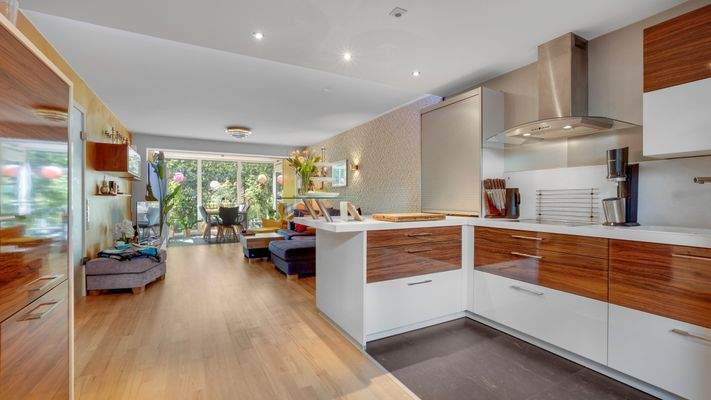 Küche / Wohn- und Esszimmer 