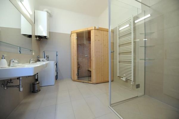Badezimmer / bathroom