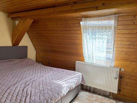 weiteres Schlafzimmer im DG