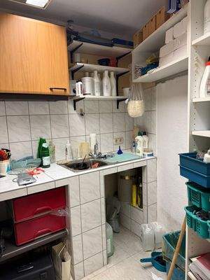 Lagerraum Friseurladen