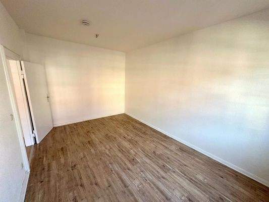 2. Kinder- Arbeits- oder Ankleidezimmer