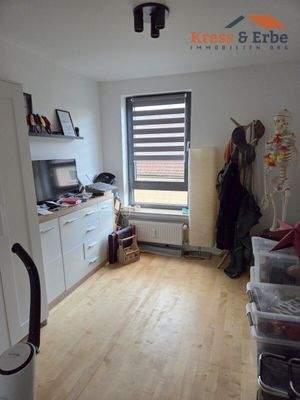 Kinder-/Arbeitszimmer