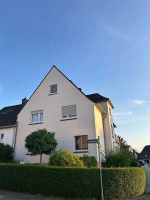 1 Gebäudeansicht.jpg