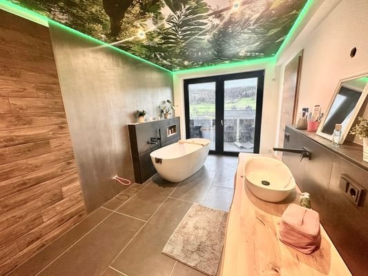 Badezimmer on Suite - Elternbad - Erdgeschossebene