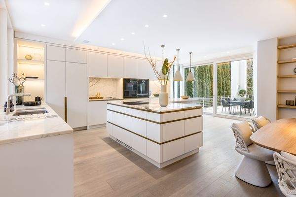 Wohnküche mit Familienessplatz