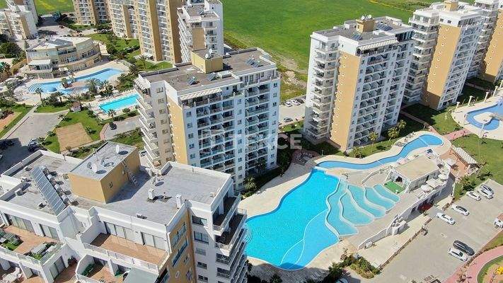 Flats Near the Sandy Beaches in Long Beach İskele