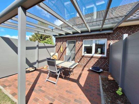 überdachte Terrasse Süd