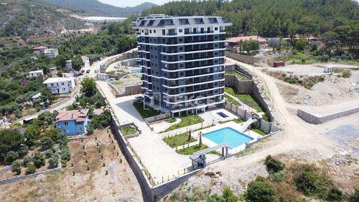 Stylishly Designed Flats in a Complex in Alanya Demirtaş