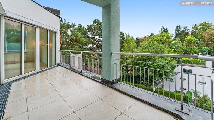 Terrasse vom Wohnraum