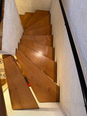 50 Treppenabgang EG zum KG.jpg