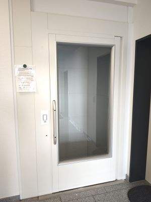 Plattformaufzug n. DIN EN 81-70