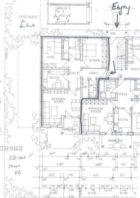 im Blickpunkt: umrandete Wohnung, links