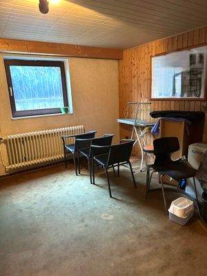 Zweites Zimmer im Kellergeschoss.jpg