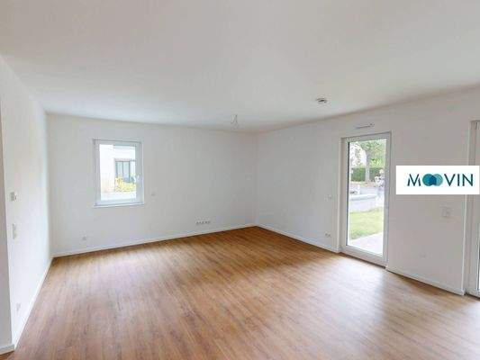 Ansicht II: Wohn- und Esszimmer mit offenem Küchenbereich