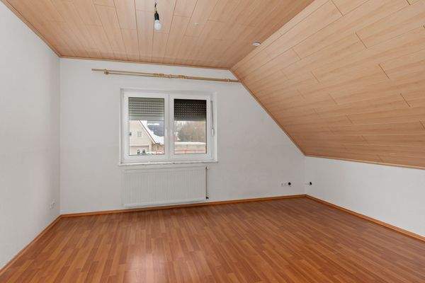 Zimmer 4 im Dachgeschoss 15,13m²