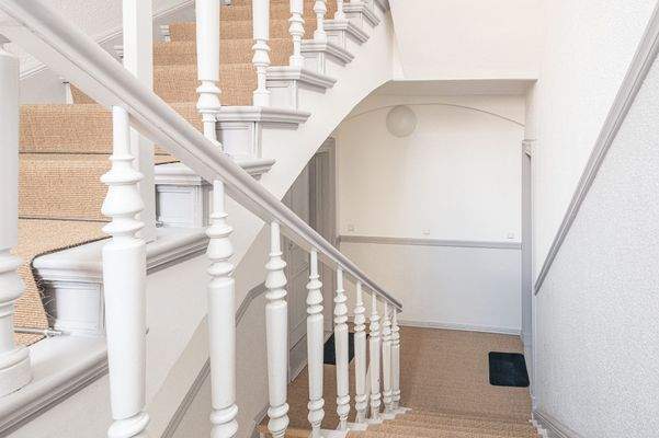 Beu4 Treppenhaus (1)