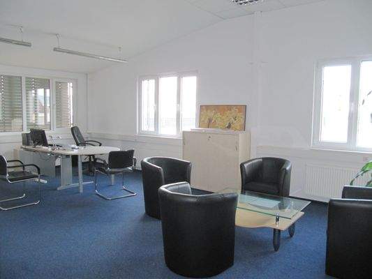 Büro (2).JPG