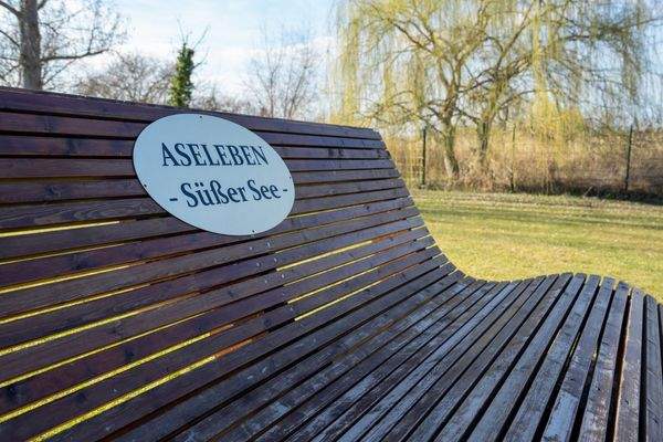 Am Strand unweit vom Haus