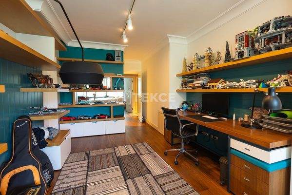 Luxurious Villa with Forest and Sea Views in Sarıyer İstanbul