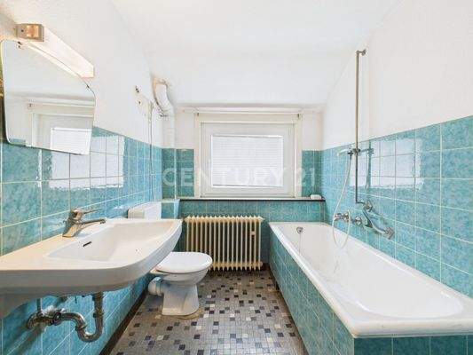 Badezimmer mit Tageslicht