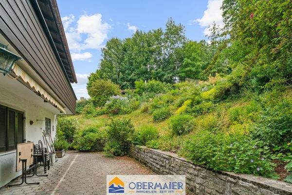 13_Garten_in_Hanglage