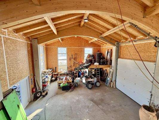 Gewerbehalle vom OG aus