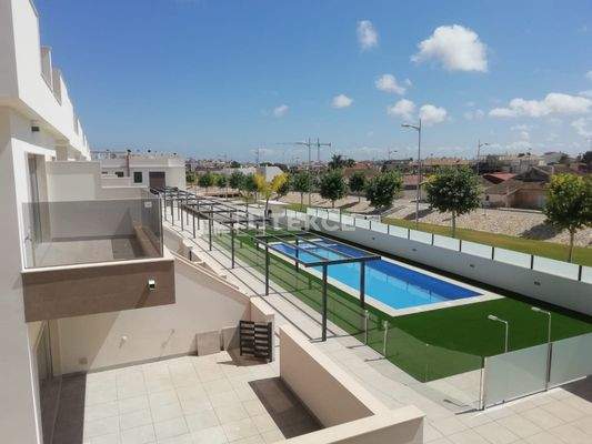 Cutting-Edge Apartments with Communal Pool in Costa Blanca