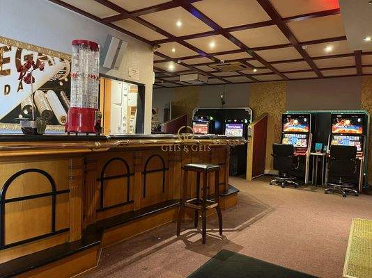 Tresen/Spielautomaten