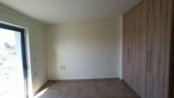 Kreta, Vlites: Apartment im ersten Stock mit Meer- und Bergblick zu verkaufen