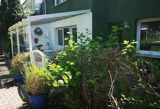 Freisitz und kleiner Garten 