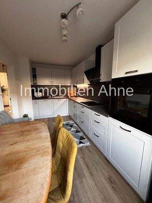 Küche mit Essbereich