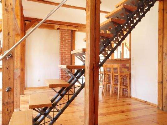  Feine Maszarbeit: Eine FILIGRANE TREPPE