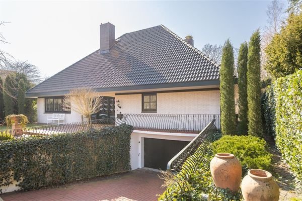Straßenansicht des Hauses
