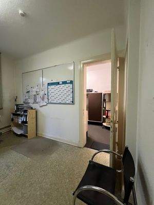 großzügige Büroräume