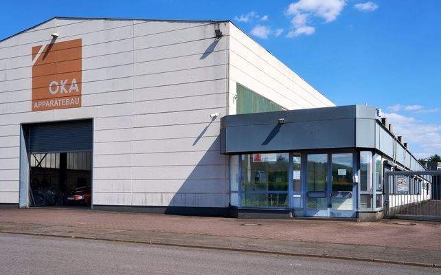 012_Halle und Büro Straßenseite Nordseite.jpg