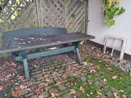 Freisitz unter wildem Wein ;)