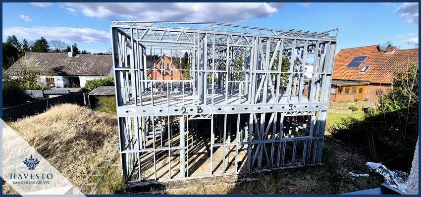 Blick auf das Baugrundstück inkl. hochwertigem Trägerelement