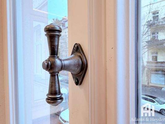 hochwertige Fenster + Griffe