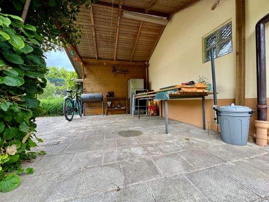 Terrasse überdacht.jpg