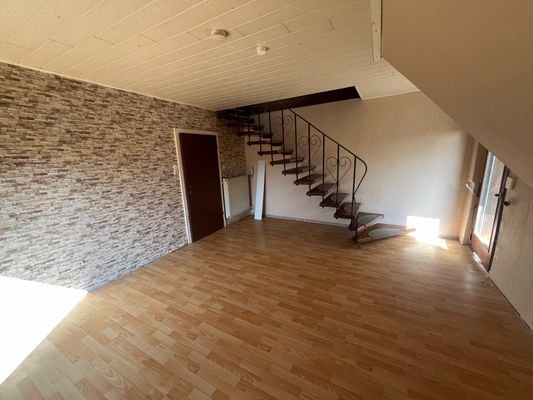 Zimmer 3 mit Treppe zum DG