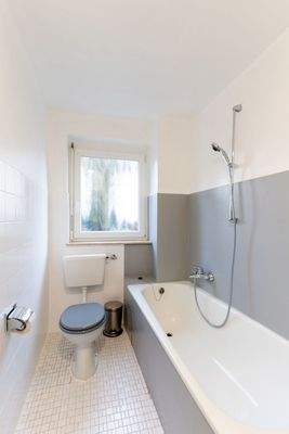Wohnung 1 007 Bad.jpg