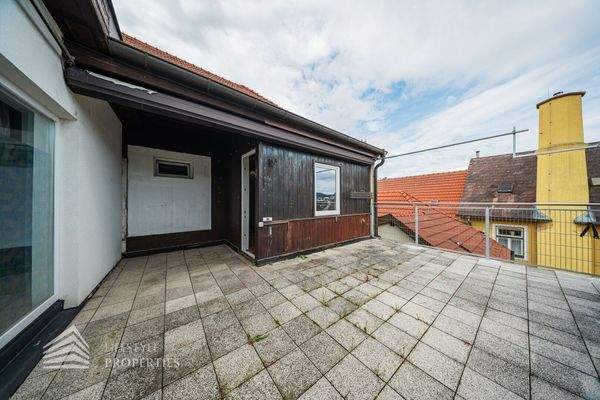 Großzügige Wohnung mit Terrasse in zentraler Lage von Horn by Lifestyle Properties GmbH