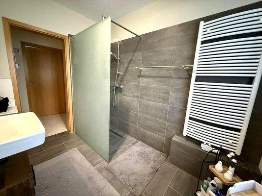 Begehbare Dusche EG