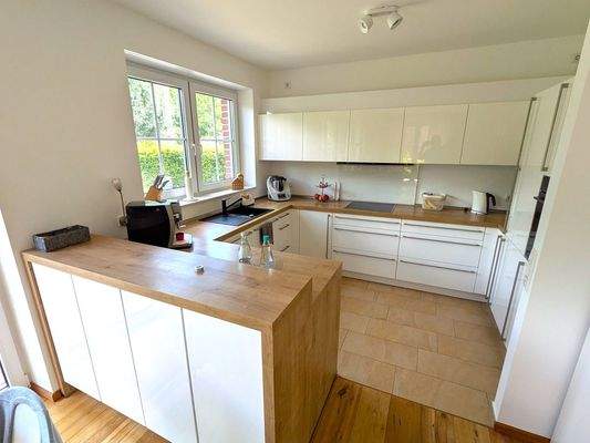 Das beliebte, offene Küchenkonzept bietet ein besonderes Raumgefühl