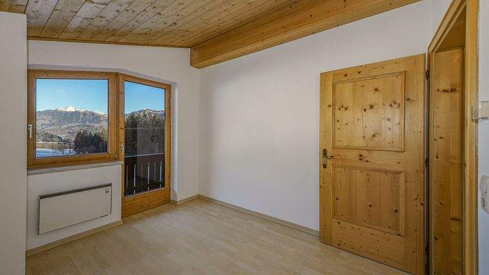 KITZIMMO-Dachgeschosswohnung in sonniger Ruhelage - Immobilien Jochberg.