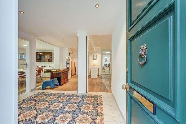 Hauseingang im Erdgeschoss