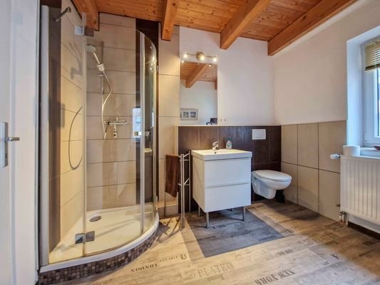Wohnung 5 - Badezimmer