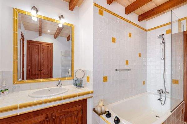 Zweites komplettes Bad