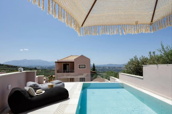 Kreta, Ag. Vlasios: Luxusvilla mit Swimmingpool zu verkaufen