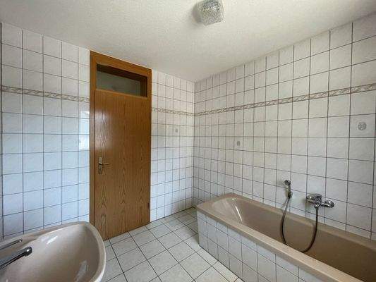 Bad mit Platz für Dusche